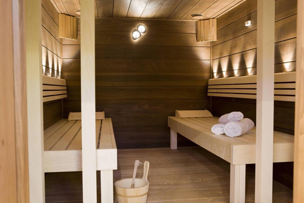 Budapest Marriott Hotel Exterior photo A Finnish sauna
