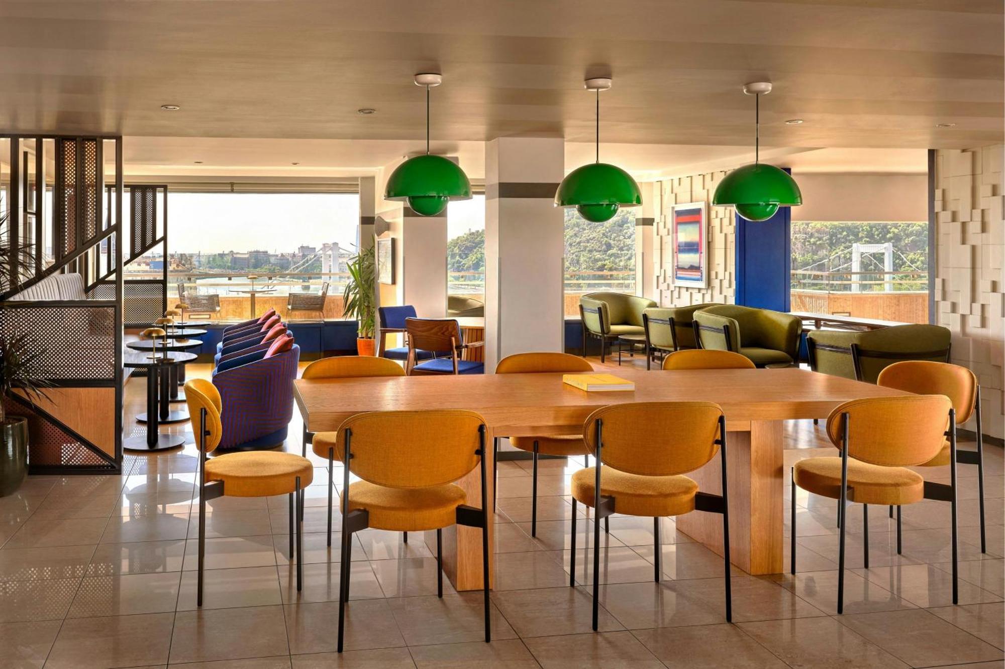 Budapest Marriott Hotel Exterior photo