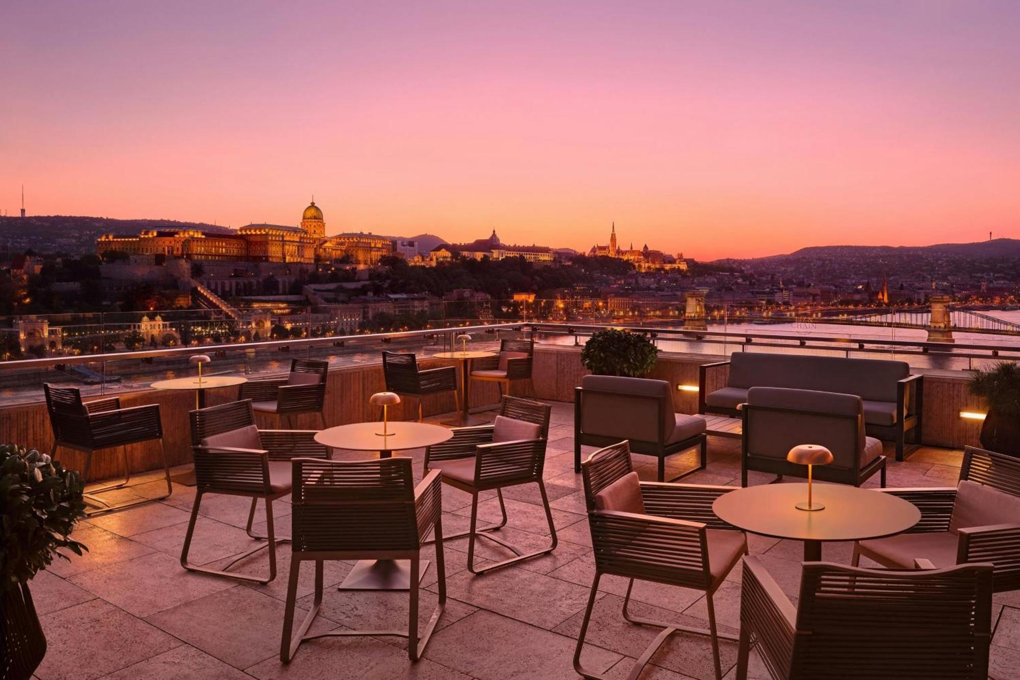 Budapest Marriott Hotel Exterior photo